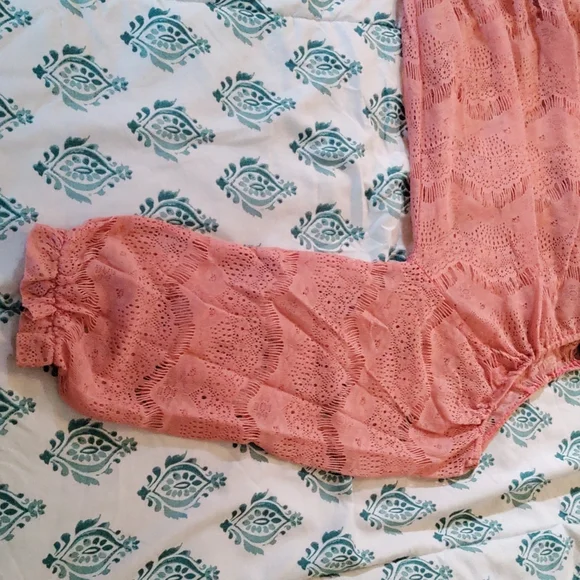 Top - Picture 4 of 10